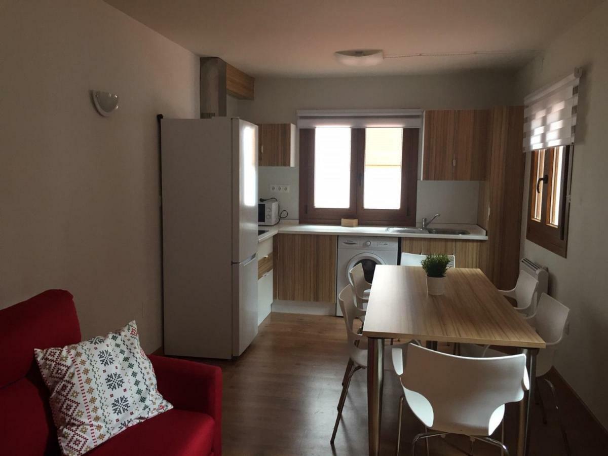 Apartamentos La Solana Potes Bagian luar foto